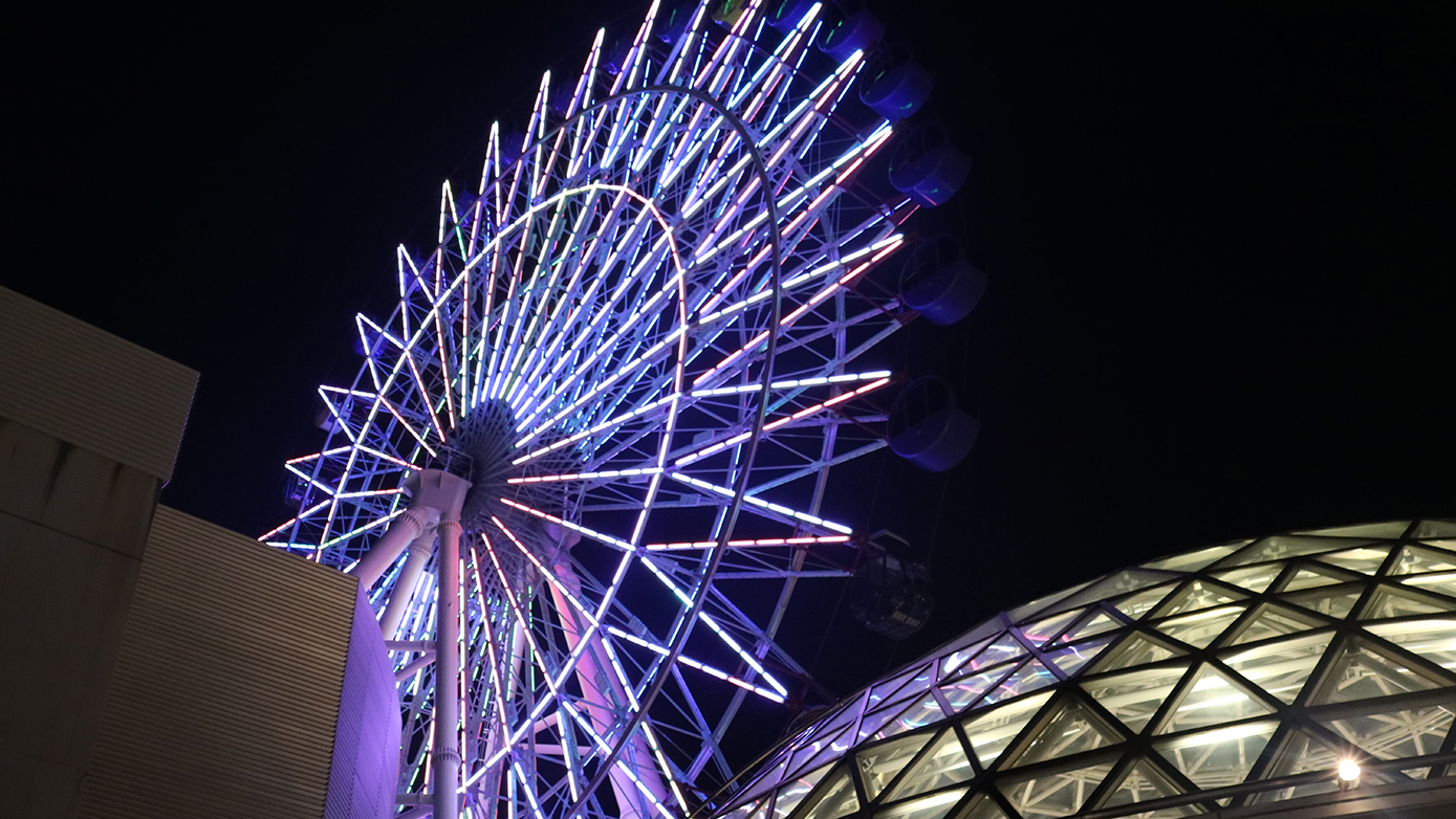 Kururin Ferris wheel © Matsuyama City